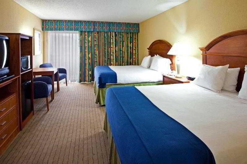 Crowne Plaza Orlando - Lake Buena Vista, An Ihg Hotel Room photo