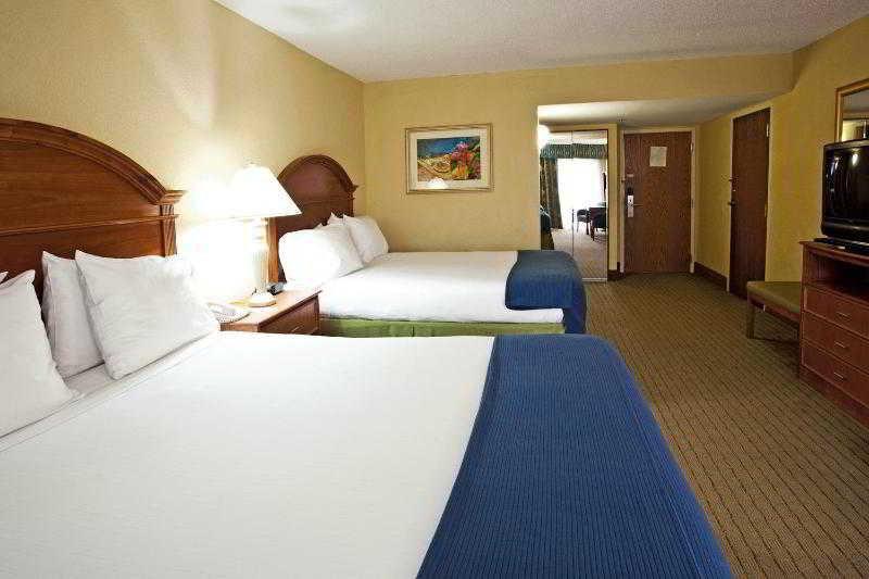 Crowne Plaza Orlando - Lake Buena Vista, An Ihg Hotel Room photo